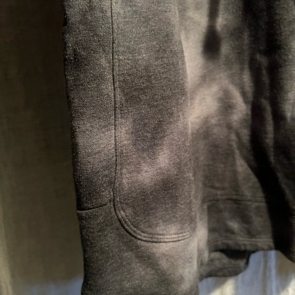 Universal thread hoodie. Tiedye black and gray. Size small. - Picture 3 of 6